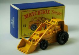 Matchbox Regular Wheels No.24  Hydraulic excuvator 1-75 Series Regular Wheels We sell and buy quality collectible toys from the 50's, 60's, 70's and 80's