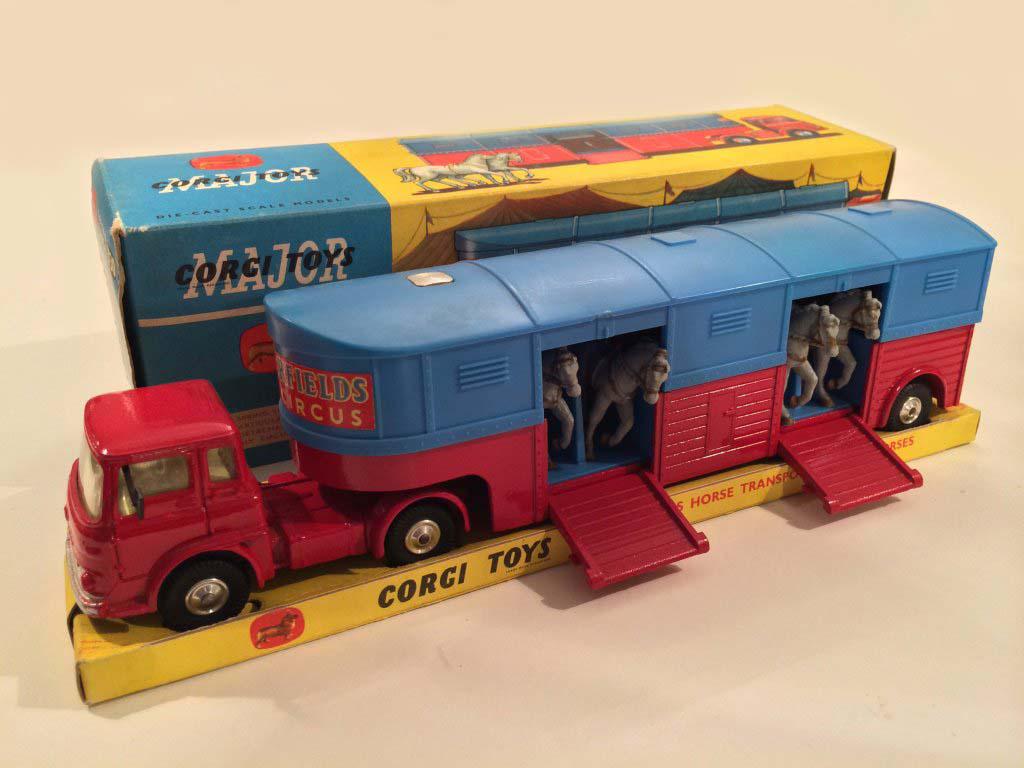 Corgi 1130 ‘Chipperfields’ Horse Transporter Chipperfields Circus We sell and buy quality collectible toys from the 50's, 60's, 70's and 80's