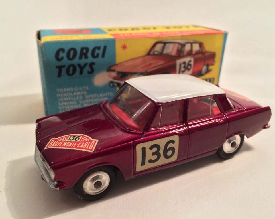 corgi toys rover 2000