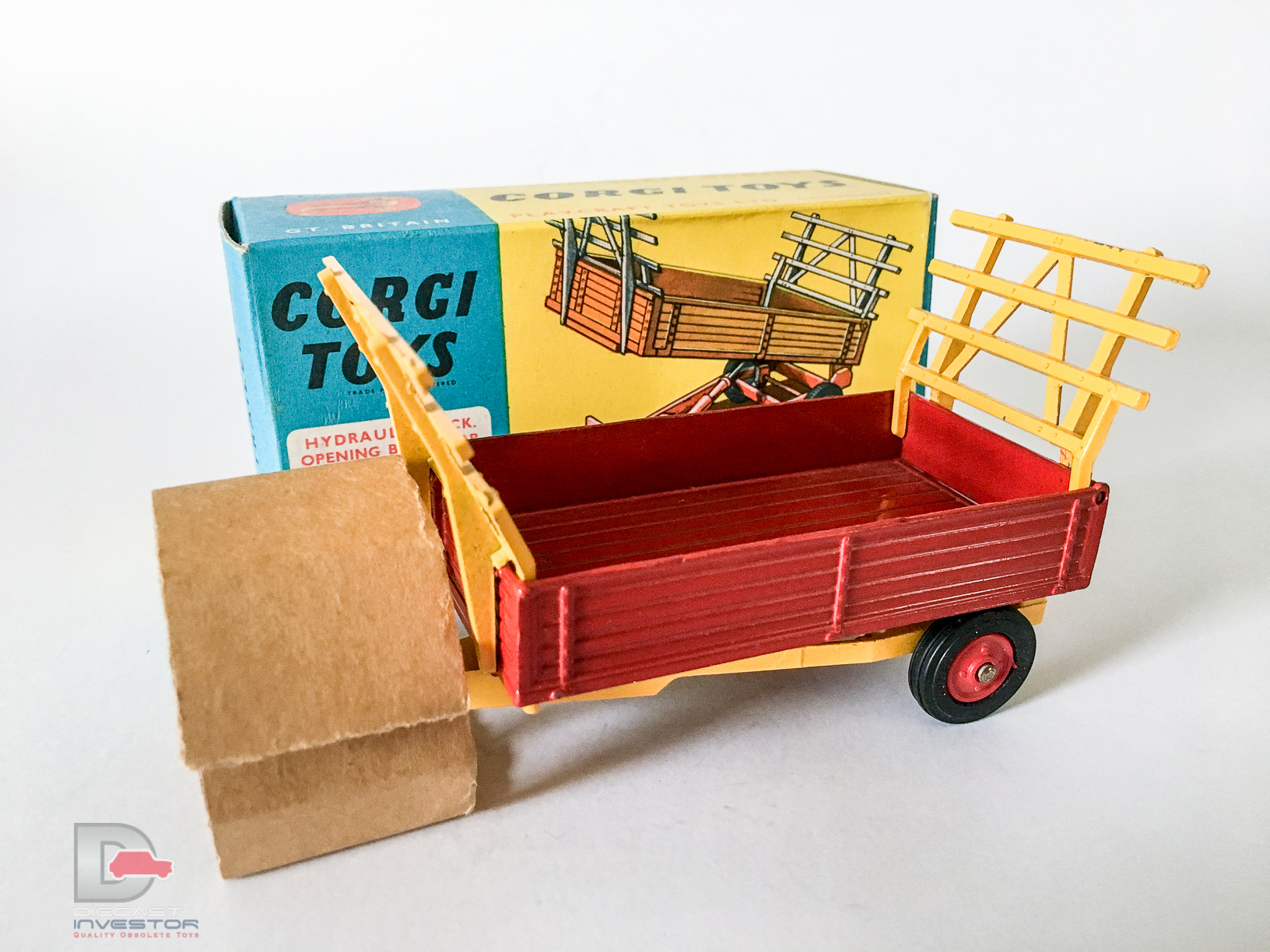 Corgi No.62 Farm Tipper Trailer Agricultral Models We sell and buy quality collectible toys from the 50's, 60's, 70's and 80's