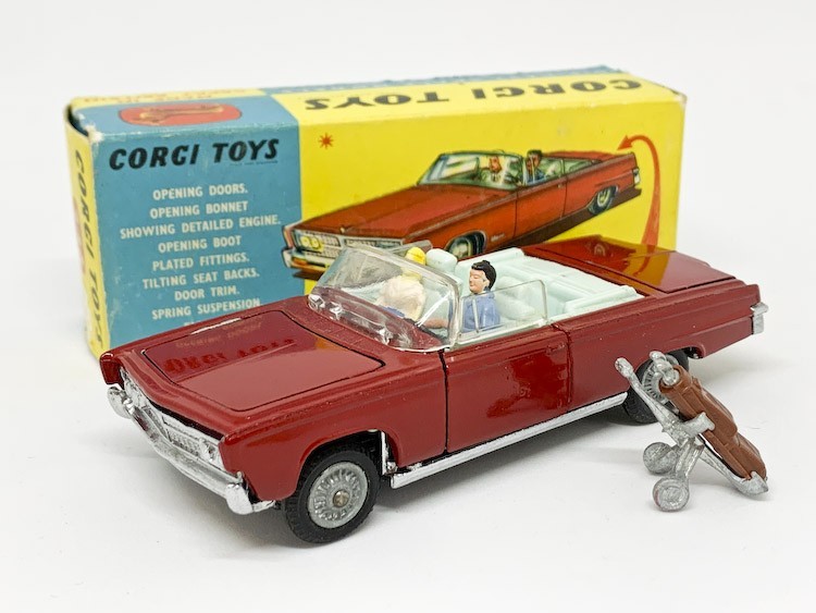 corgi 246 chrysler imperial