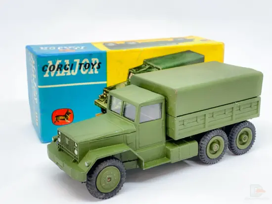 Corgi Major No.1118 International 6 x 6 Army Truck